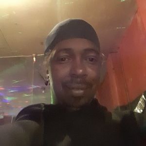 Meet your Posher, Larry d